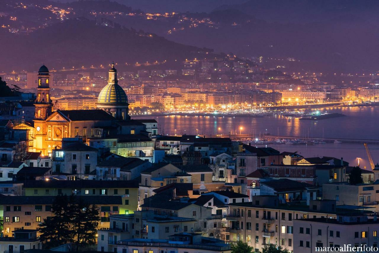 Casa Vacanze Archi Medievali Salerno Buitenkant foto